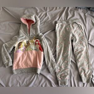 Disney Princess Hoodie Sweatshirt and Sweat Pants Set Size 4T Girls